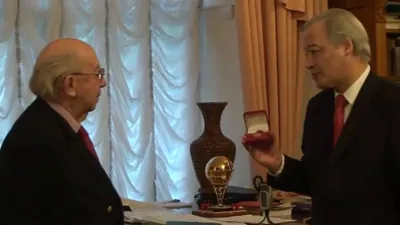 Gennady Rozhdestvensky Is Awarded with a Medal