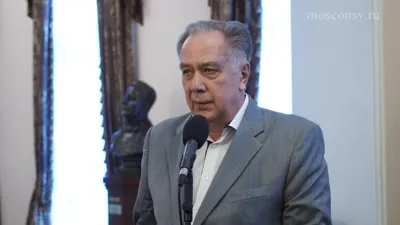 The opening of Gennady Rozhdestvensky’s bust
