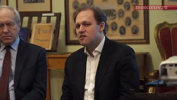 The Opening of the Round Table of the Tenth STAM Festival