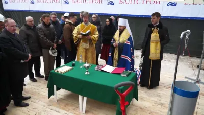 Laying the symbolic capsule with the message to descendants