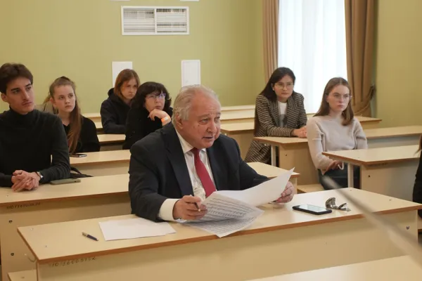 Открытый урок декана Оркестрового факультета, профессора В.М. Иванова