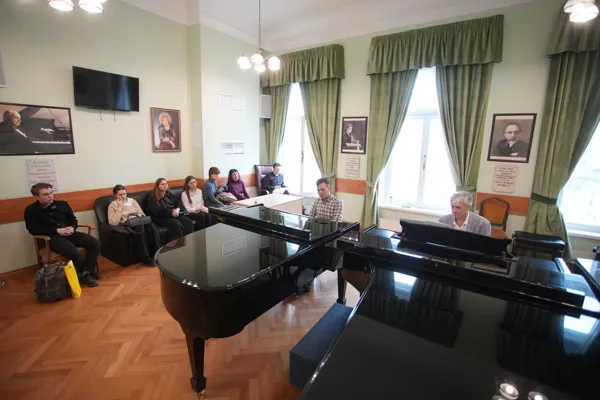 Открытый урок декана Фортепианного факультета, профессора А.А. Писарева
