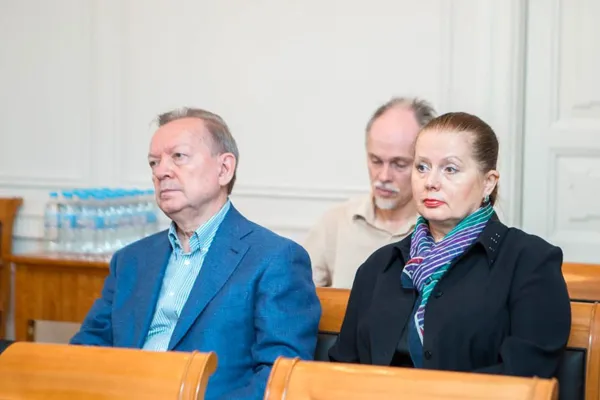 На заседании 19 октября 2018 года (слева направо): Парфентьев Николай Павлович, Заслуженный деятель науки Российской Федерации, доктор исторических наук, доктор искусствоведения, профессор, заведующий кафедрой теологии, культуры и искусства Южно-Уральского государственного университета; Никитин Сергей Игоревич, заведующий редакцией церковной музыки Церковно-научного центра «Православная энциклопедия»; Парфентьева Наталья Владимировна, Заслуженный деятель искусств Российской Федерации, доктор искусствоведения, профессор кафедры теологии, культуры и искусства Южно-Уральского государственного университета