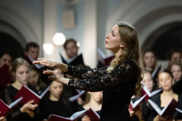 Р. Леденёв, сл. Н. Клюева, Клюевский триптих «Родное», из цикла «Русские картины» (тетрадь III). Дирижёр Бойчук Лидия (преподаватель А.К. Куликова)