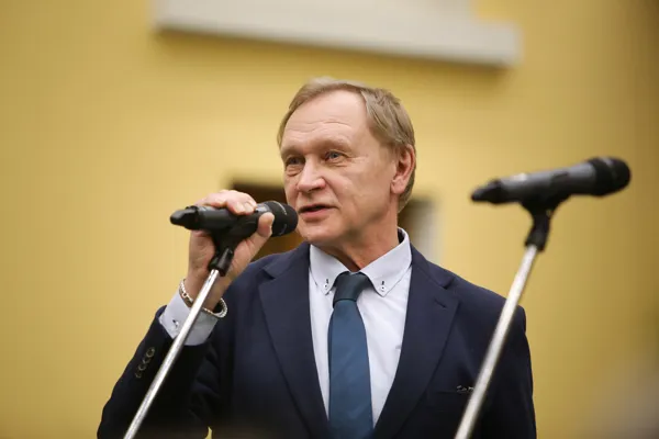 Выступает директор Государственного музея А.С. Пушкина, Заслуженный работник культуры, Лауреат Государственной премии РФ Евгений Анатольевич Богатырев

