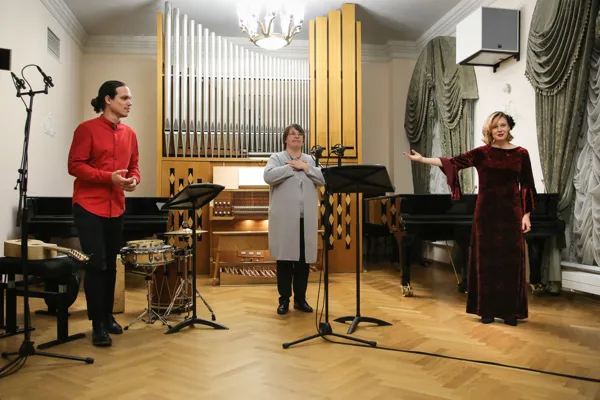 Абонемент № 56 (сезон 2019-2020). «Organ & Voce». Юрий Посыпанов (ударные), Марина Воинова (орган), Юлия Лабинская (сопрано)
