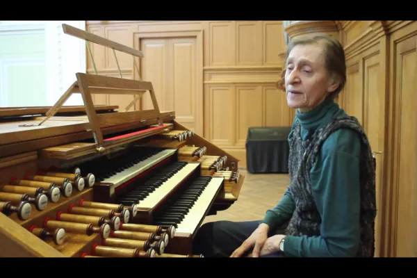 Председатель секции органных мастеров Ассоциации фортепианных мастеров Международного союза музыкальных деятелей, Заслуженный работник культуры РФ, преподаватель кафедры органа и клавесина консерватории, главный хранитель органа БЗК Наталья Владимировна Малина
