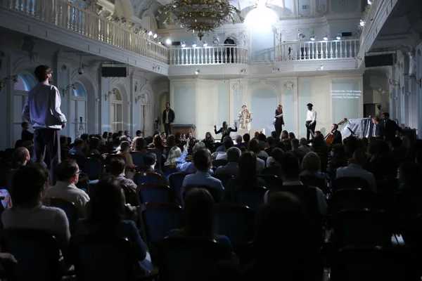 Российская премьера совместно с канадским музыкальным центром в Торонто (Canadian Music Centre). Независимый театральный проект «Montecchi VS Opera». Рахманиновский зал