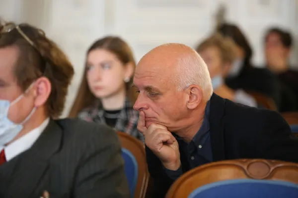 Научная сессия в рамках XVII Международного фестиваля современной музыки «Московский форум». Конференц-зал консерватории