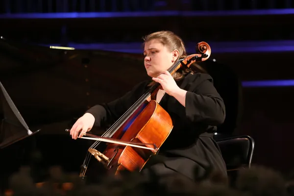 Анна Шабалина (виолончель)