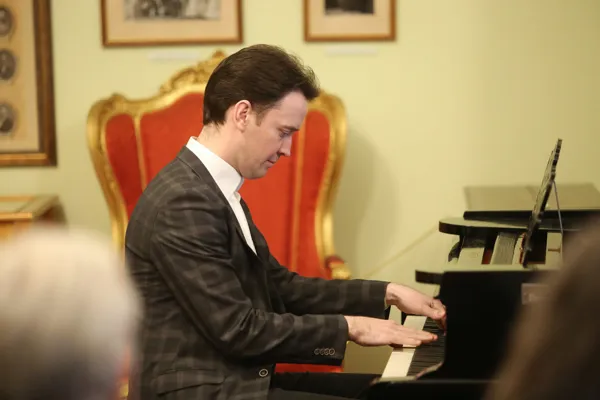 Бетховен. Фортепианная соната №25 соль мажор, op. 79. Исполняет Кирилл Кашунин