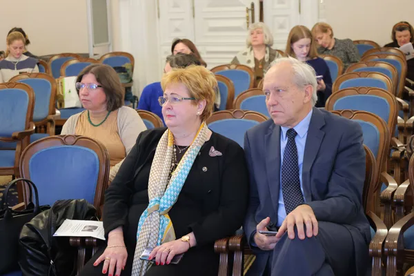 Во время заседаний Международной научно-практической конференции «Русская церковная музыка рубежа XIX – XX веков. К 150-летнему юбилею С.В. Рахманинова»