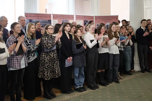 Открытие историко-документальной выставки к 135-летию со дня рождения профессора Александра Васильевича Свешникова в фойе партера Большого зала