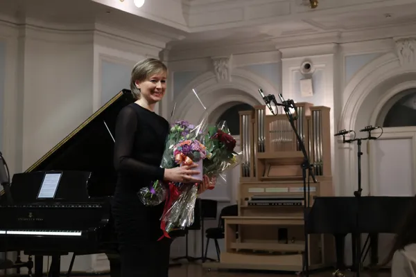 Елена Тарасова, фортепиано