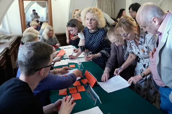 В Рахманиновском зале состоялось общее собрание (конференция) представителей профессорско-преподавательского состава, других категорий работников и обучающихся ФГБОУ ВО «Московская государственная консерватория имени П. И. Чайковского»