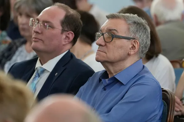 В Рахманиновском зале состоялось общее собрание (конференция) представителей профессорско-преподавательского состава, других категорий работников и обучающихся ФГБОУ ВО «Московская государственная консерватория имени П. И. Чайковского»