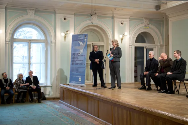 Выступает член жюри конкурса, декан вокального факультета Латвийской академии музыки имени Язепа Витола Зигрида Кригере (Латвия).
