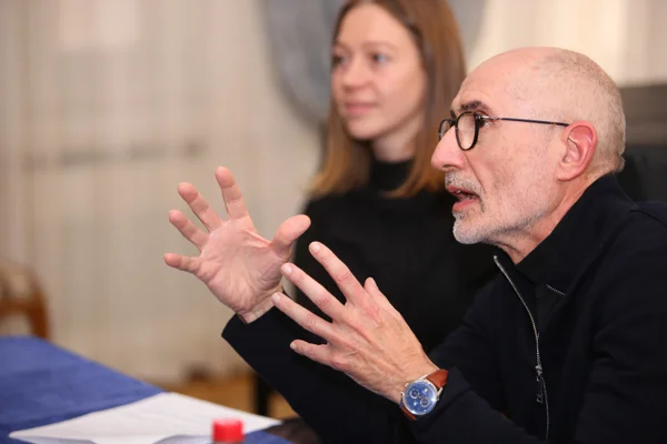 Scholarly Session as Part of the <i>Moscow Forum</i> Festival