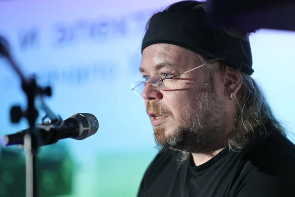 Lecture on the History and Aesthetics of Electroacoustic Music by Oleg Makarov