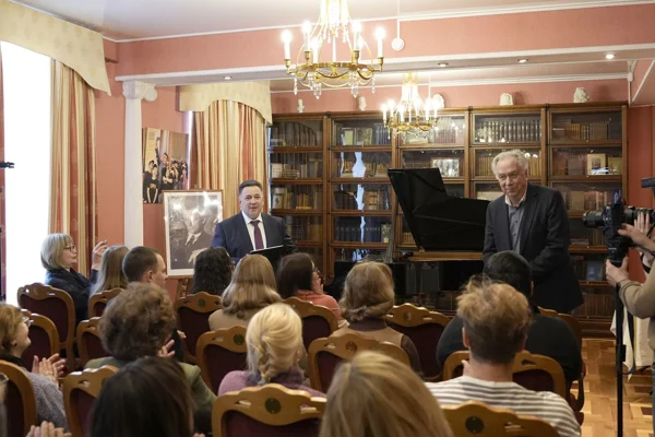 Передача личных архивов А. С. Соколова в дар Российскому музею музыки